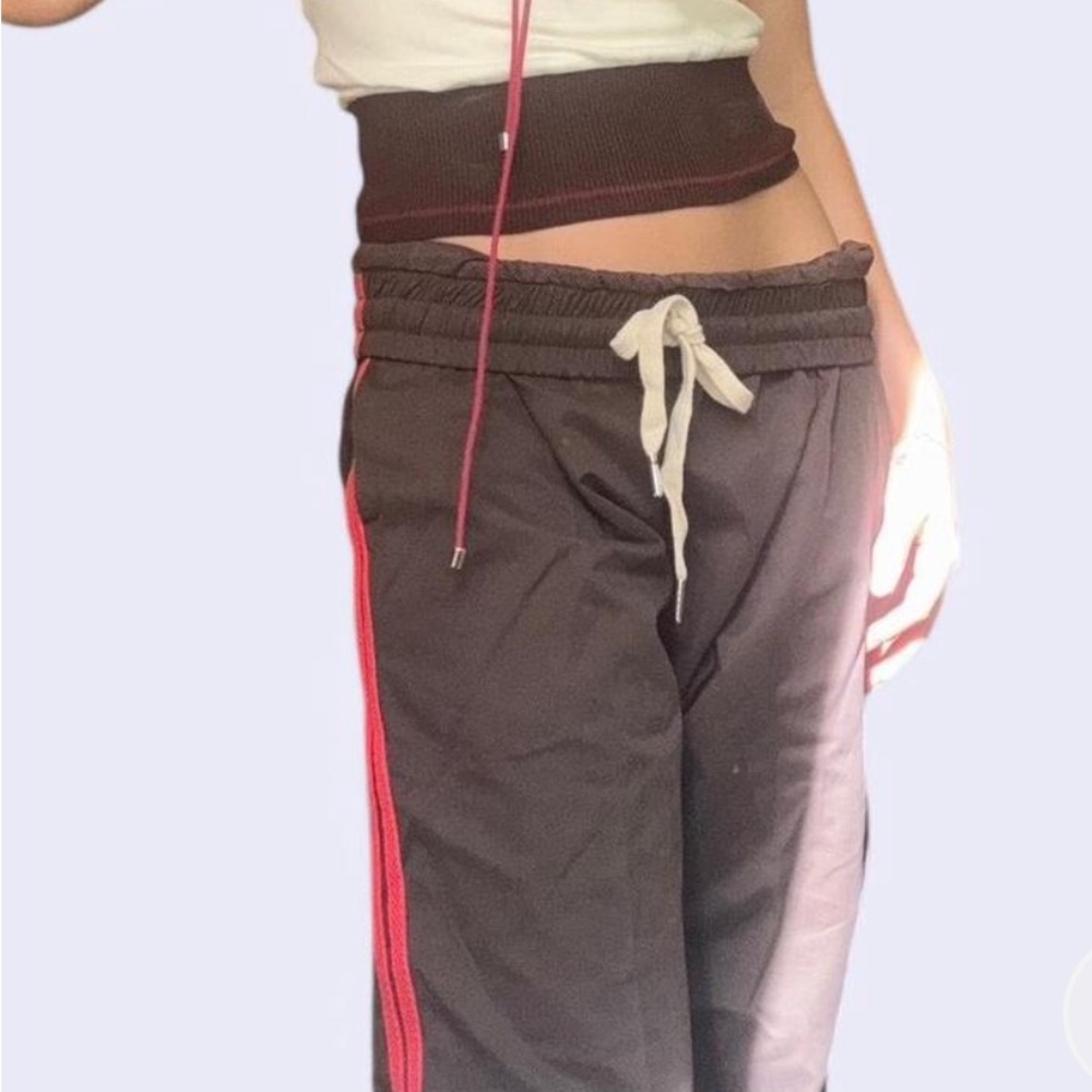 With Jean Romeo pants - Picture 2 of 5